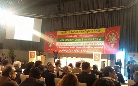 KNK: Heta kurd negihin mafên xwe aştî pêk nayê