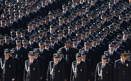 Emniyette büyük dalga!