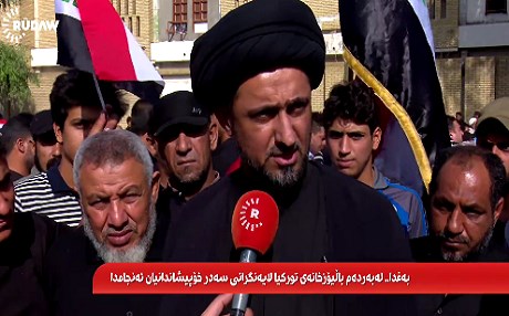 Sadirî li dijî leşkerên tirk meşiyan