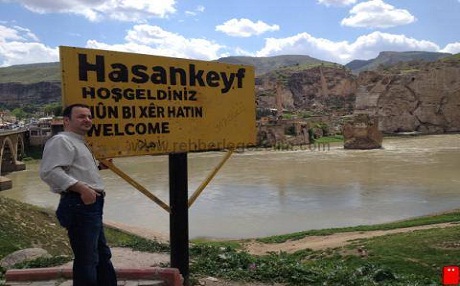 Parlamenterên Kurd dixwazin navên Kurdî vegerin