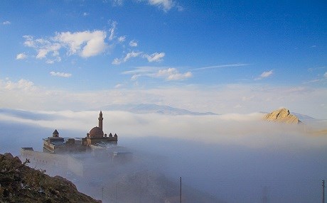FOTO – İshak Paşa Sarayı büyüledi
