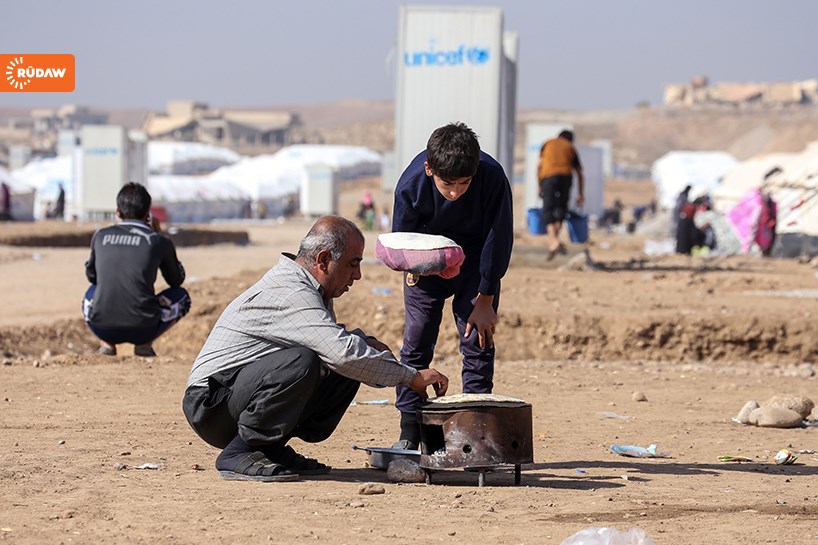ئاوارەکانی کەمپی حەسەن شام