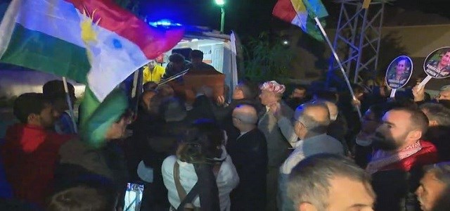 VÎDEO - Cenazeyê pêşmergeyê şehîd Dr. Silêman gihîşt Çewligê