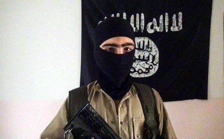 IŞİD’li Kürt paramparça!