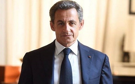 Sarkozy seçimi kaybetti