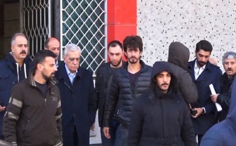 Ahmet Turk bi daxwaza girtinê şandin dadgehê