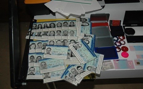 Kürtlere sahte pasaport ve vize