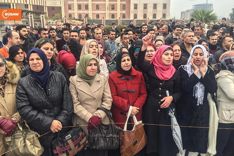 WÊNE – Xwepêşandana mamosteyên nerazî berdewam e