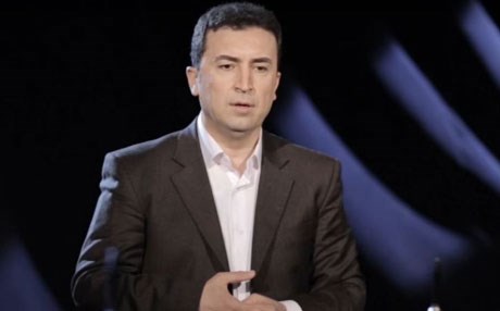 ماهیر ئەمین: كاری سەرەكیم گۆرانیگوتن نییە و هونەرم نەكردووەتە پیشە