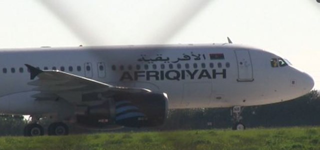 فڕۆكەیەكی هێڵی ئاسمانی ئەفریقا لە لیبیاوە بەرەو ماڵتا رفێندرا