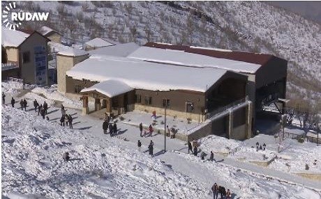 Barîna berfê bera geştyaran da Çiyayê Korekê