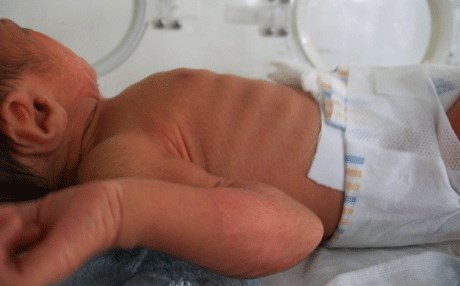 ته‌نگژه‌ی هه‌ناسه‌دان له‌ منداڵی ناکامدا