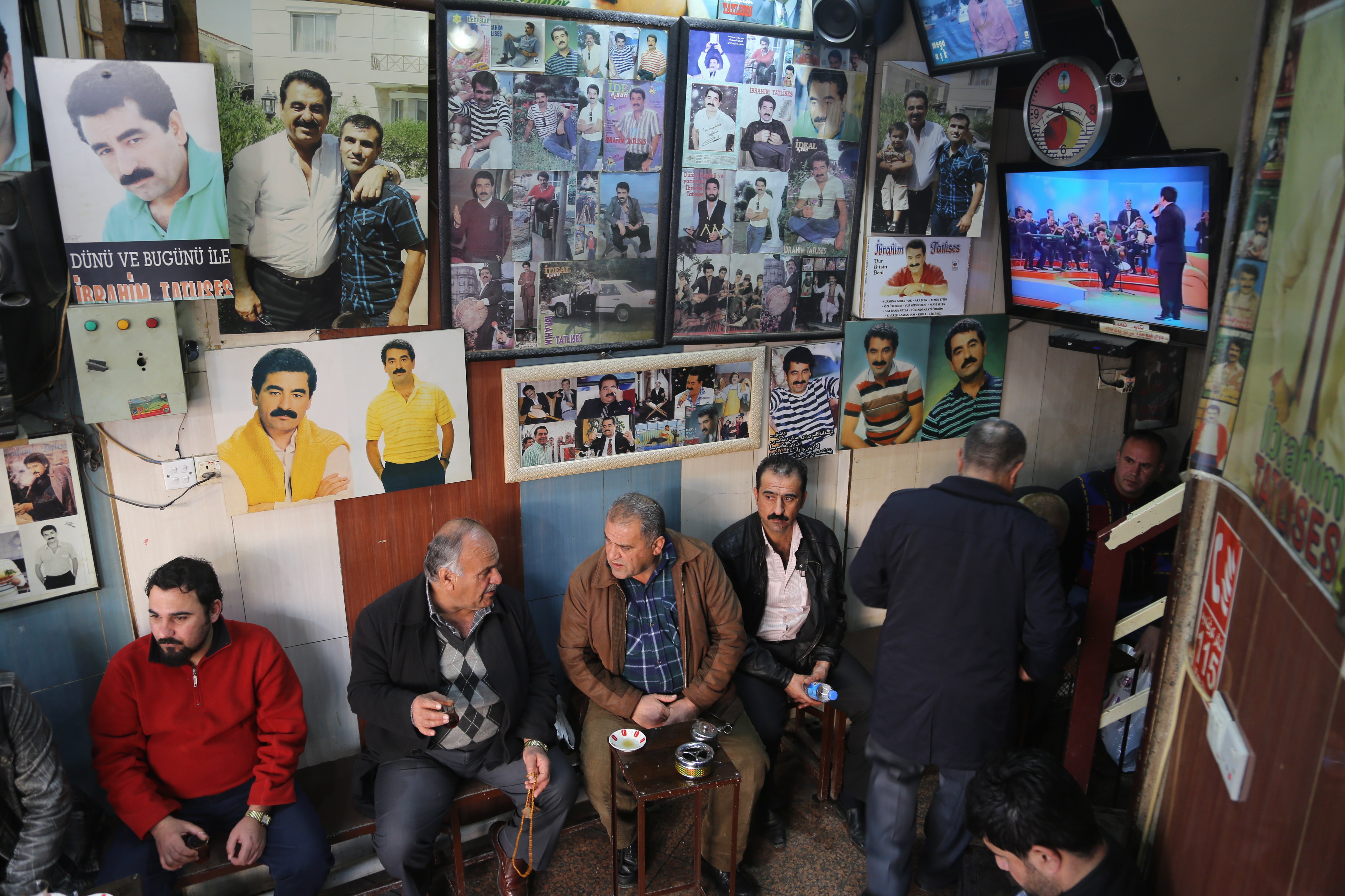 FOTO - Tatlıses hayranları çay evi