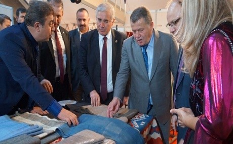 Qumaşê 'şal û şepik' di fûara navnetewî de tê nasandin