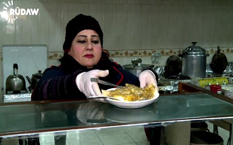 Bi kutilk û serûpêyan li bajarê xwe binavûdeng bû