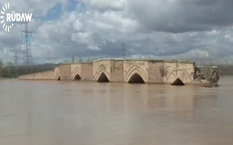 URMIYE - Azerî hewla guherandina navê kurdî yê pira dîrokî ya Mîrza Resûl didin