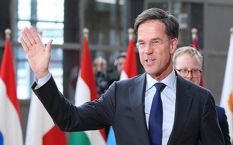 Rutte kazandı, 3 partili koalisyon yolda
