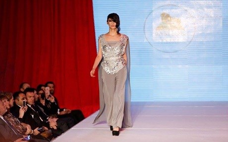 Irak'ta defile rüzgarı