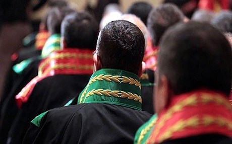 TIRKIYE – 202 dadwer û dozger ji kar hatin avêtin