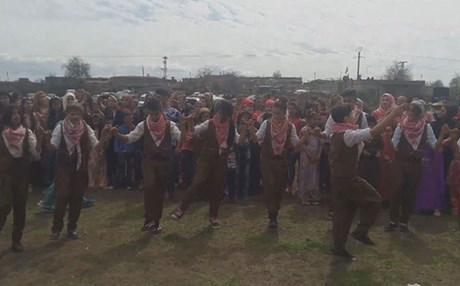 گرووپی شیفا گەردی لە دێرک پێشوازییان لە نەورۆز کرد