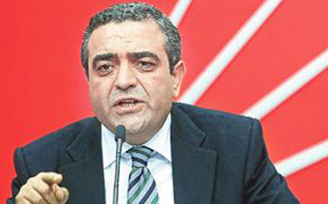 Sezgîn Tanrikulu xwest Tirkiye Tevkujiya Helebceyê nas bike