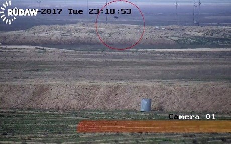 VÎDEO - Pêşmerge ala DAIŞê anî xwarê