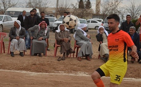 Sınırda turnuva heyecanı