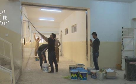 Kerküklü öğrencilerden örnek davranış