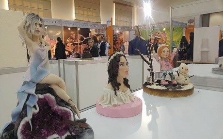 Peykerên ji çîkolata hatine çêkirin xelkê heyirî dihêle