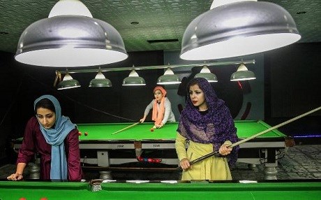 Kadın bilardoculara ağır ceza