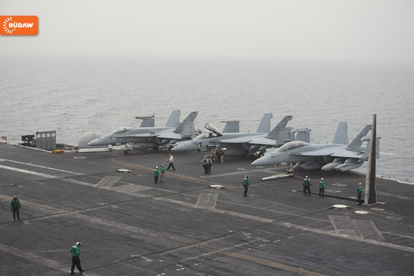 FOTO - IŞİD'e bomba yağdıran uçak gemisi