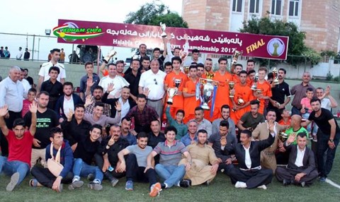 چیا بووه‌ پاڵه‌وانى  شه‌هیدانى كیمیاباران