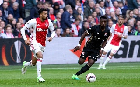 Ajax Lyon'u sahadan sildi!