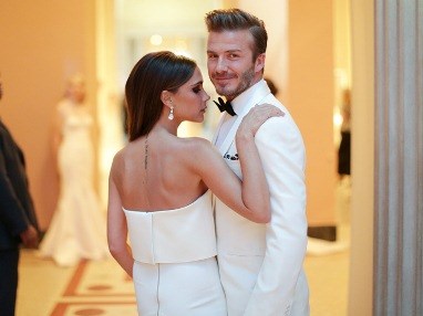 دەیڤد بێکهام دیارییەکی خەیاڵی بۆ ڤیکتۆریای هاوژینی دەکڕێت