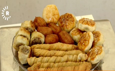 Ev hanımlarından tatlı imalathanesi