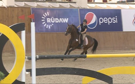 پاڵەوانیەتی نێودەوڵەتی بازدانی ئەسپ لە هەولێر به‌ڕێوه‌چوو