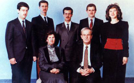 Elewiyên dijberên Esed li Qahîre dicivin