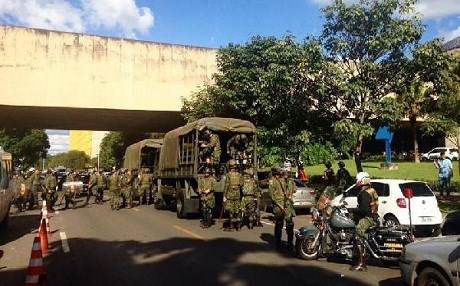 Tansiyon yüksekliyor: Halk ayaklandı!