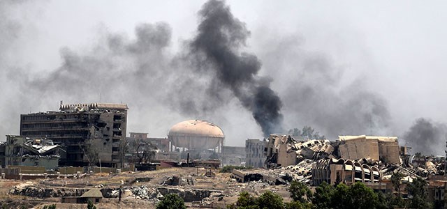 لە موسڵ شەڕێکی قورسە و لە بەیانییەوە 26 چەکداری داعش کوژراون