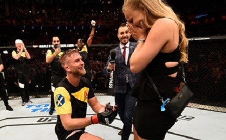 Ringde evlenme teklifi