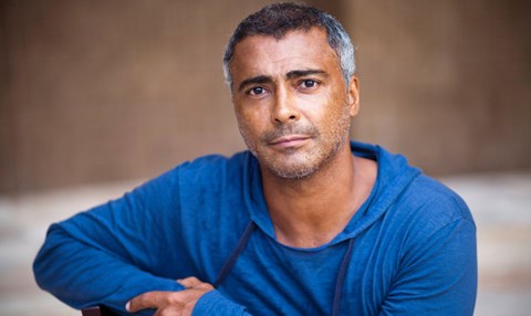 رۆماریۆ په‌لاماری مردووانیش ده‌دات