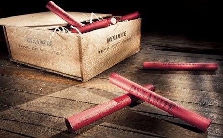 Banka dinamit satmaya çalıştı!