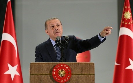 Ji Erdogan ji bo Amerîkayê: Hûn çima li Kobanî firokexane çêdikin?