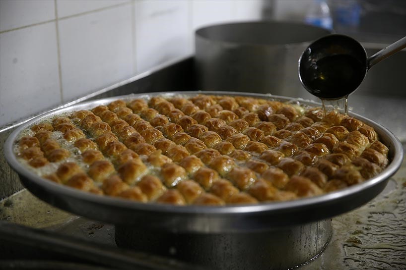 FOTO - Antep ve Urfa’da baklava mesaisi