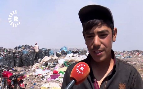 AMED – Zarok û ciwan heqê xwarina paşîv û fitarê ji sergoyan derdixin