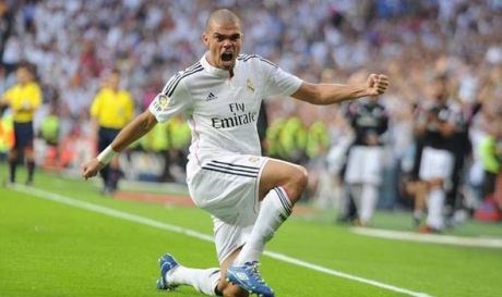 رۆژنامەکانی تورکیا: پێپێ بووەتە یاریزانی بێشیکتاش