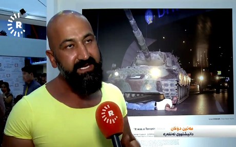 Salek bi ser hewla darbeya leşkerî ya Tirkiyê re derbas bû