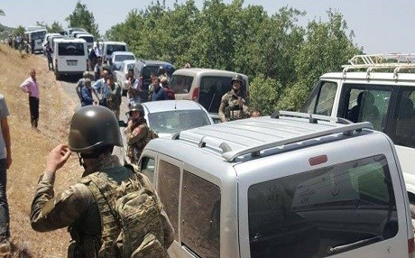 AMED – Bav û kur bi destgirêdayî û kuştî hatine dîtin