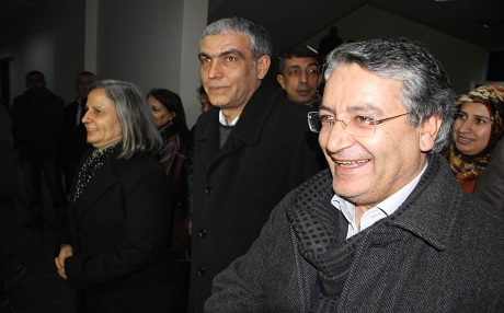 Nazmî Gur: Berdana girtiyan gaveke erênî ye