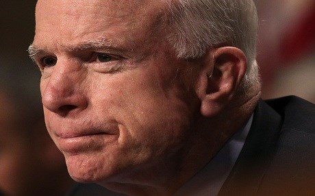 McCain'e beyin tümörü teşhisi